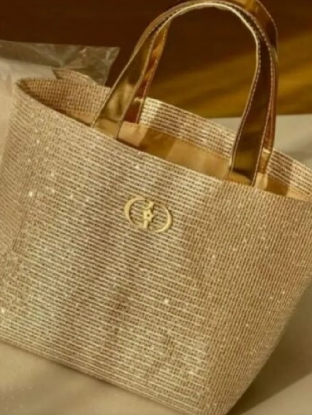 Limited Edition DIOR logo Sparkle Tote Bag (Gold 💛) - Picture 5 of 5
